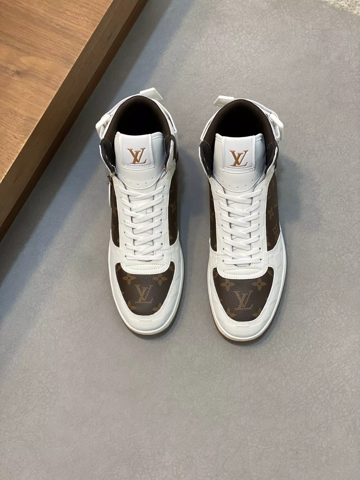 louis vuitton high tops chaussures pour homme s_1273a241